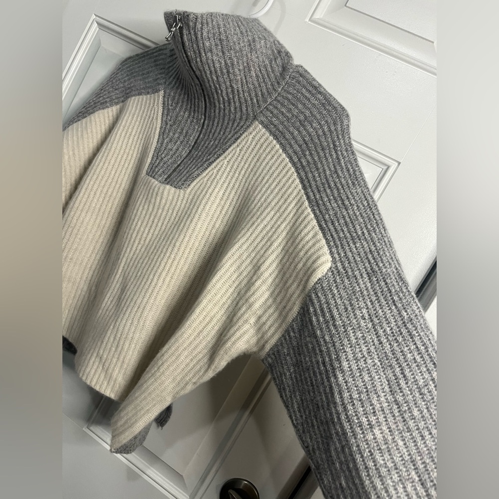 RAG & BONE
Pierce Colorblock Rib Cashmere Boxy Fit Knit Half Zip Sweater Gray XS - Picture 5 of 13